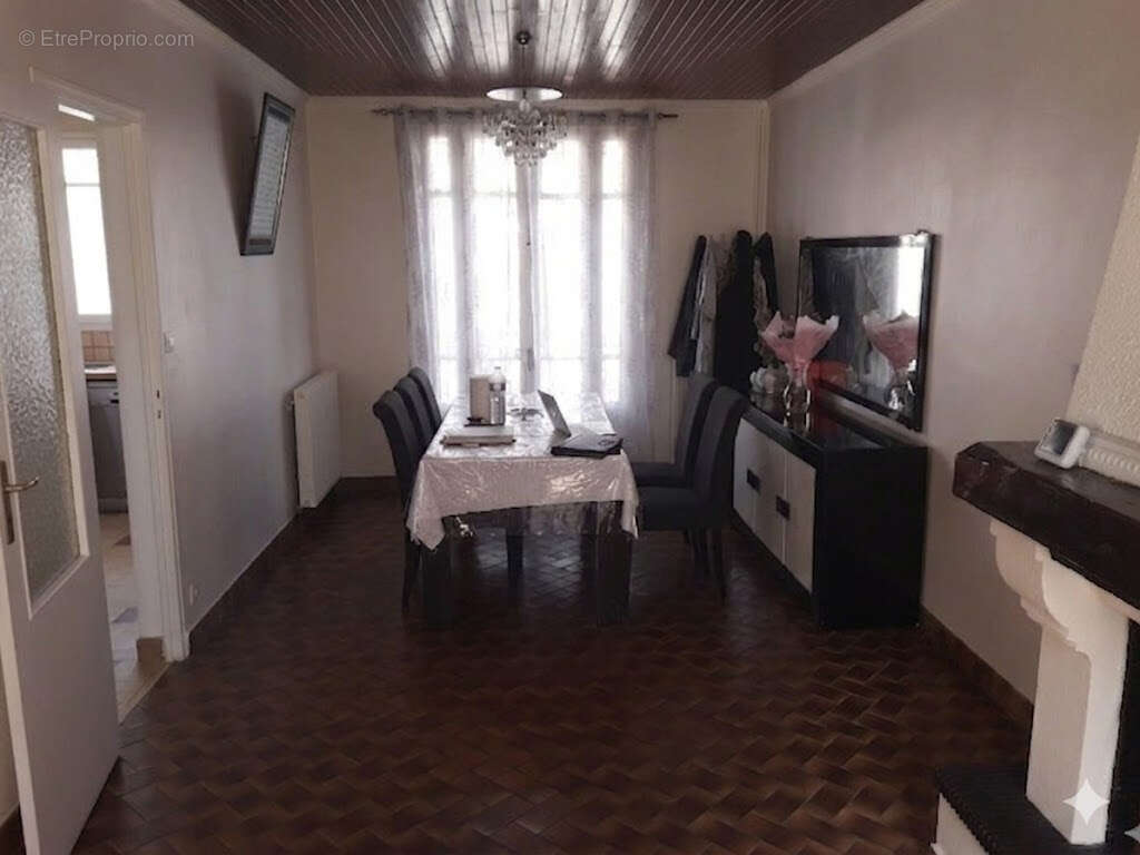 A vendre - Ensemble immobilier à fort potentiel ? Quartier Pavillonnaire Calme & Revenu Locatif (15 min Max des Commodités) - photo 7