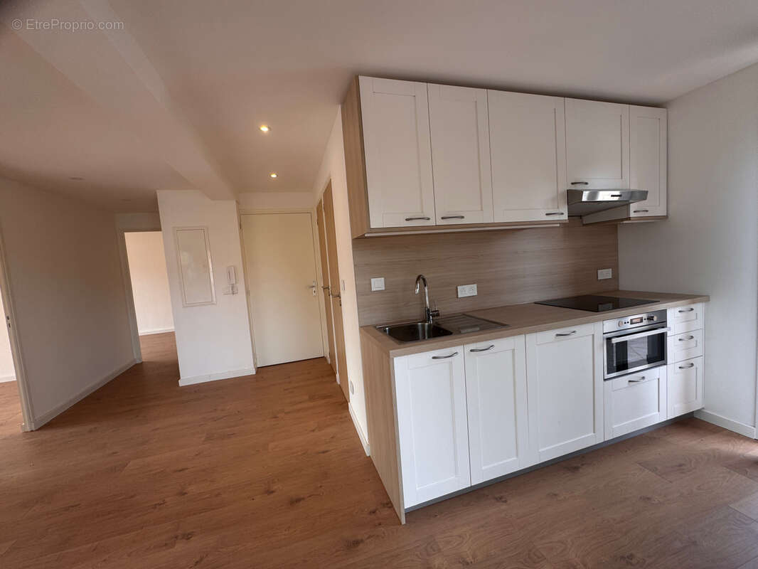 Appartement à SIX-FOURS-LES-PLAGES