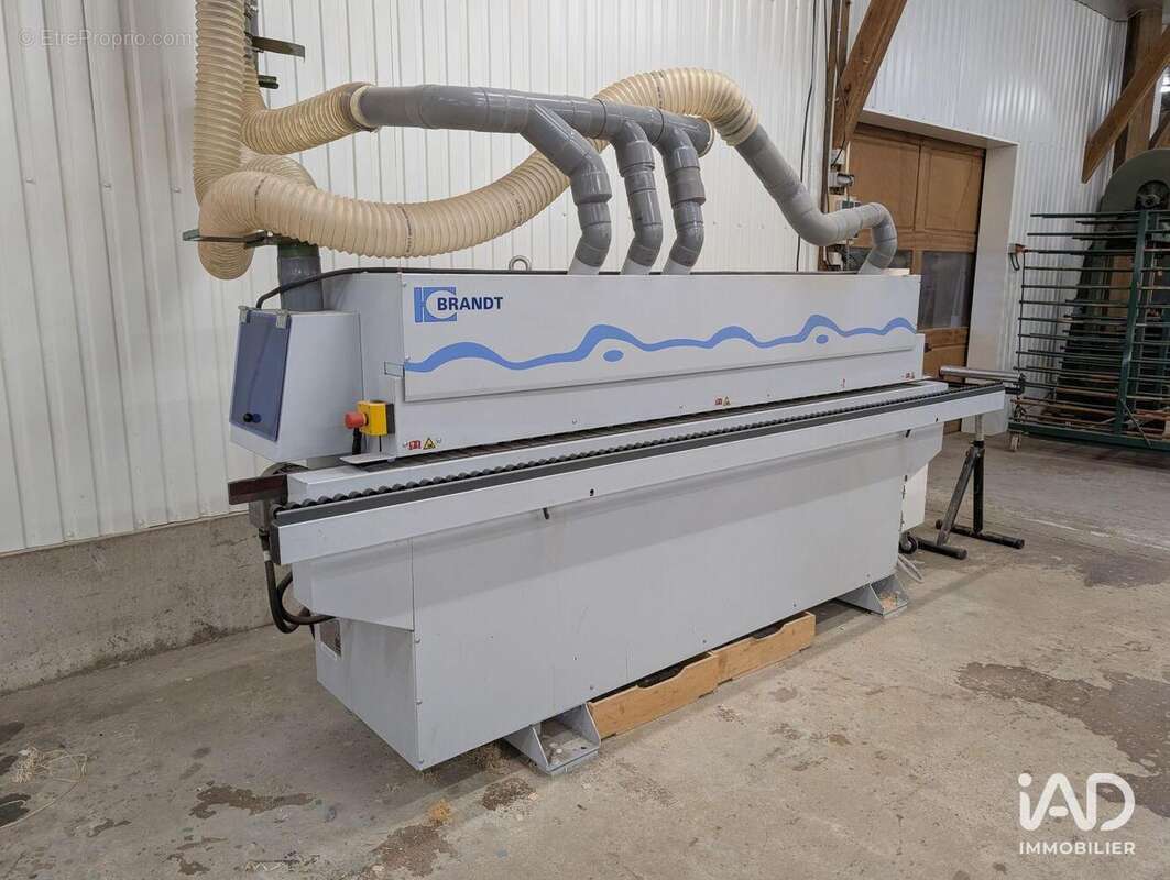 Photo 3 - Commerce à COURGAINS