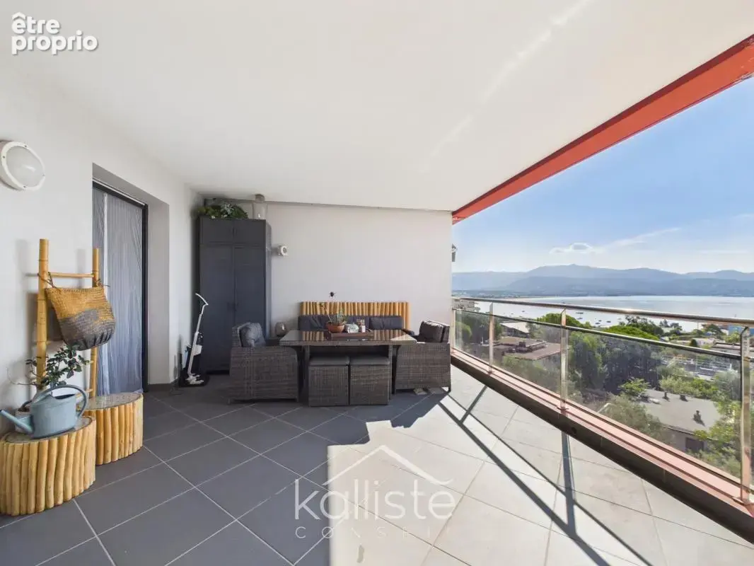 Appartement T2 vue mer avec terrasse et parking - Ajaccio, Aspretto - photo 1