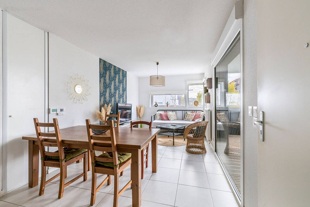 Appartement à BEGLES