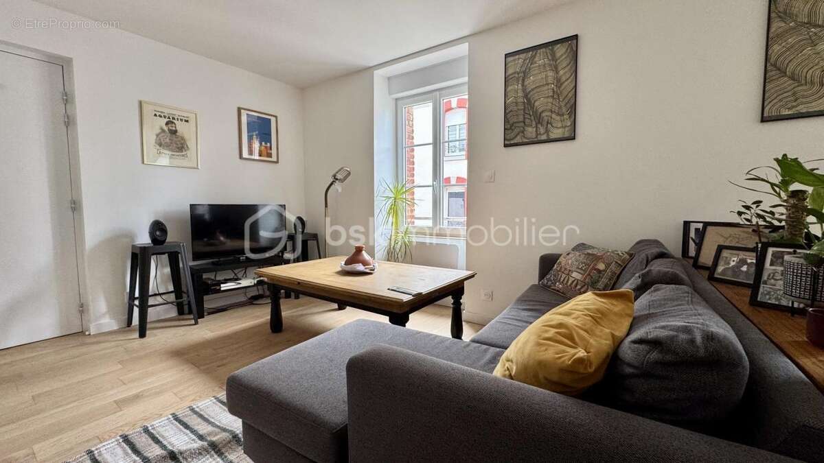 T2 Coup de cœur entièrement rénové – 39 m² – Rennes Jacques Cartier - photo 3