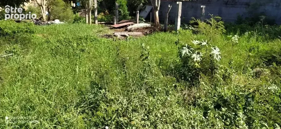 Terrain à SAINT-LOUIS