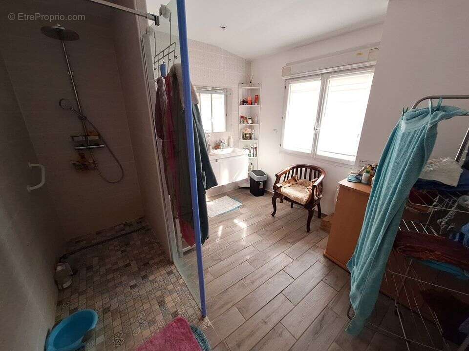 Maison à CHATEAUNEUF-SUR-ISERE