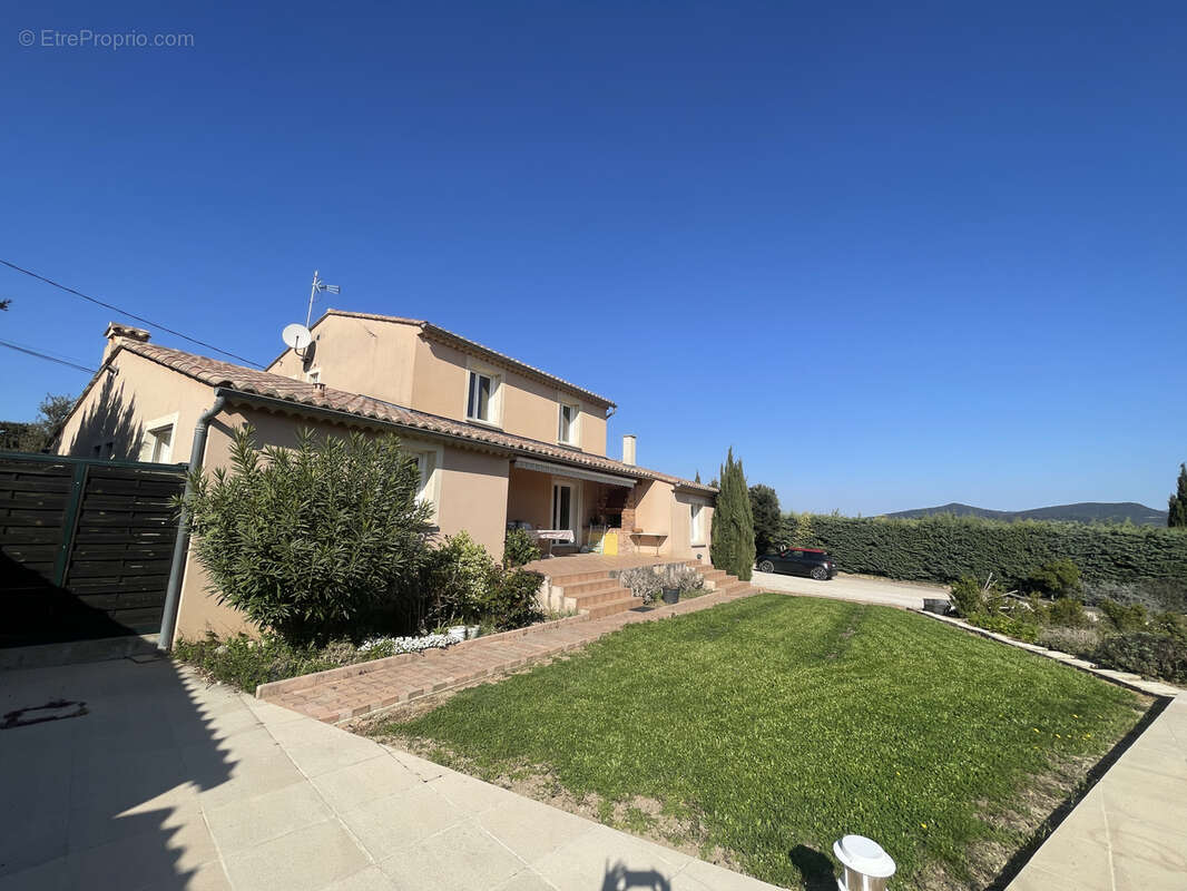Maison à VAISON-LA-ROMAINE