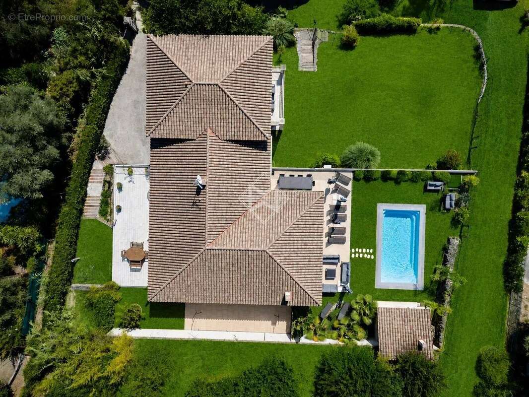 Maison à BIOT