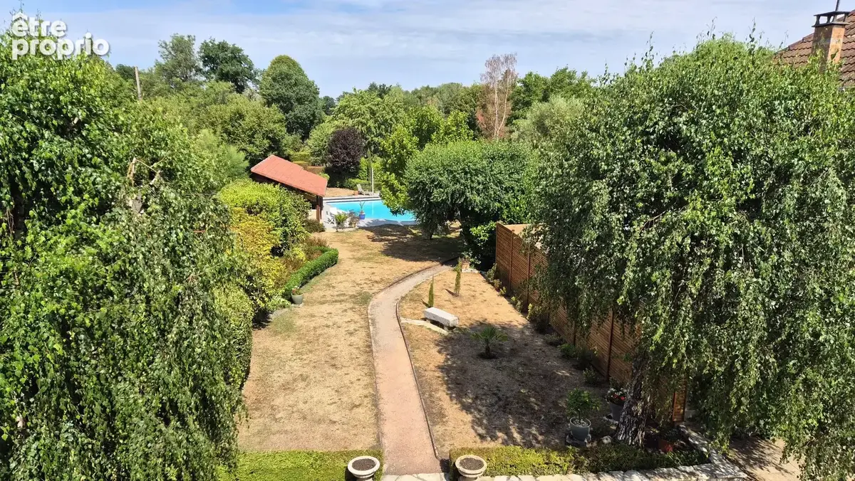 Maison 184 m² à Lavaveix-Les-Mines  - photo 5