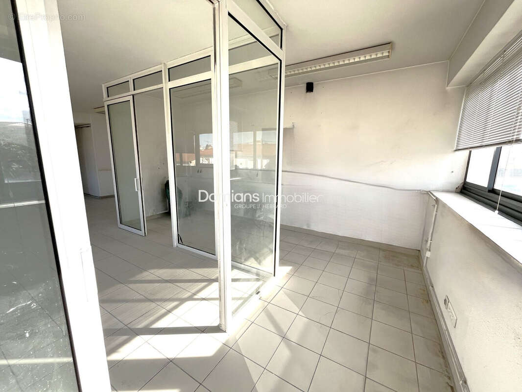 Commerce 72 m² à Perpignan  - photo 3