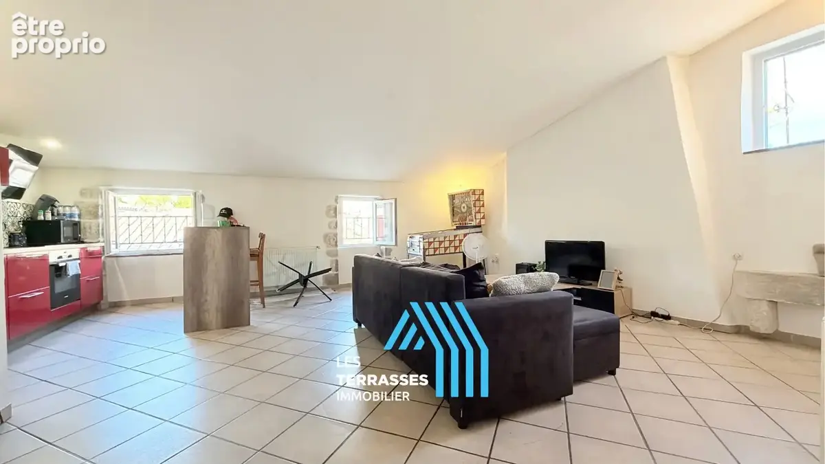 Appartement 74 m² à Viviers  - photo 1