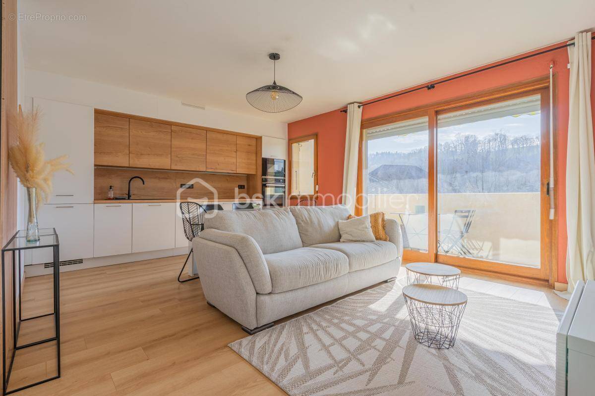 Appartement à ALBY-SUR-CHERAN
