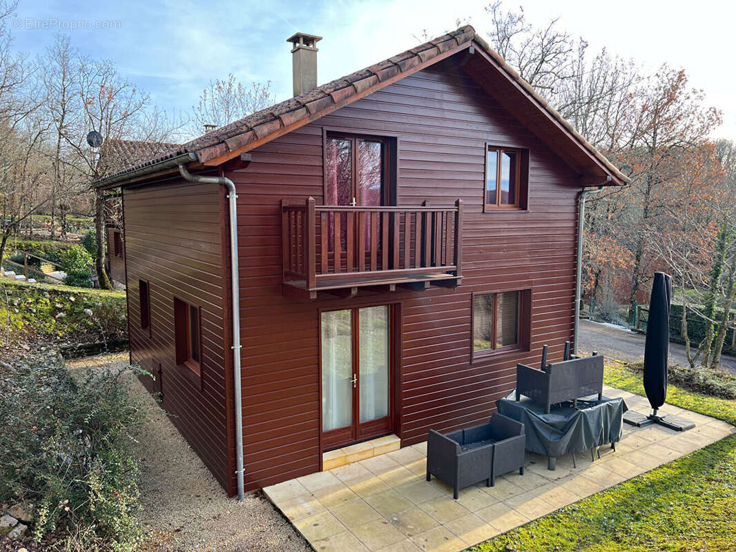 Maison à LACHAPELLE-AUZAC