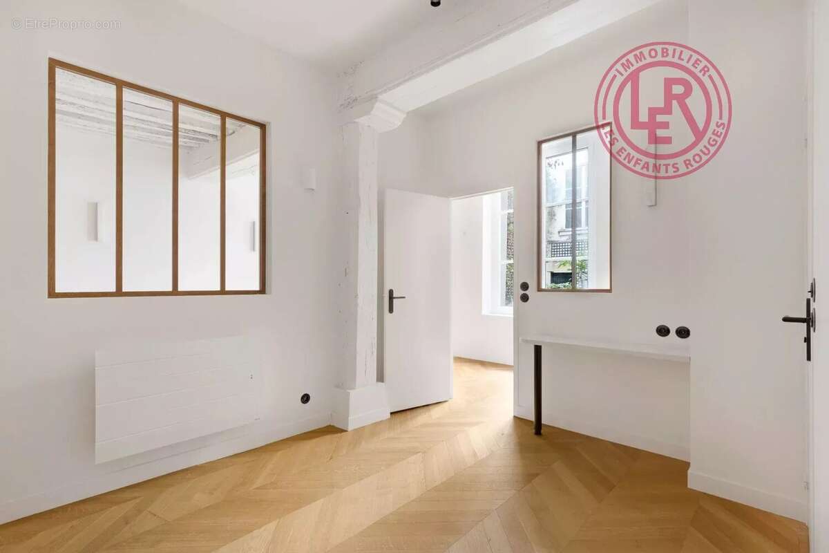 Appartement à PARIS-4E