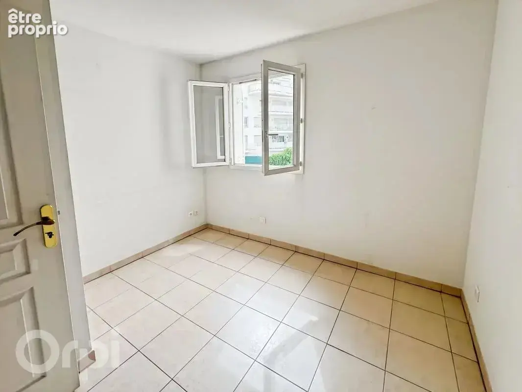 4 pièces avec terrasse, parking et cave - photo 4
