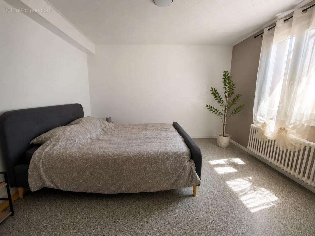Maison de 280 m² à Perrigny - photo 8