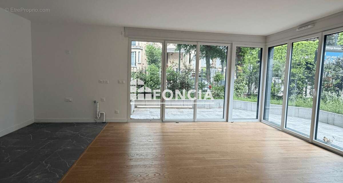 Appartement à SAINT-MAUR-DES-FOSSES