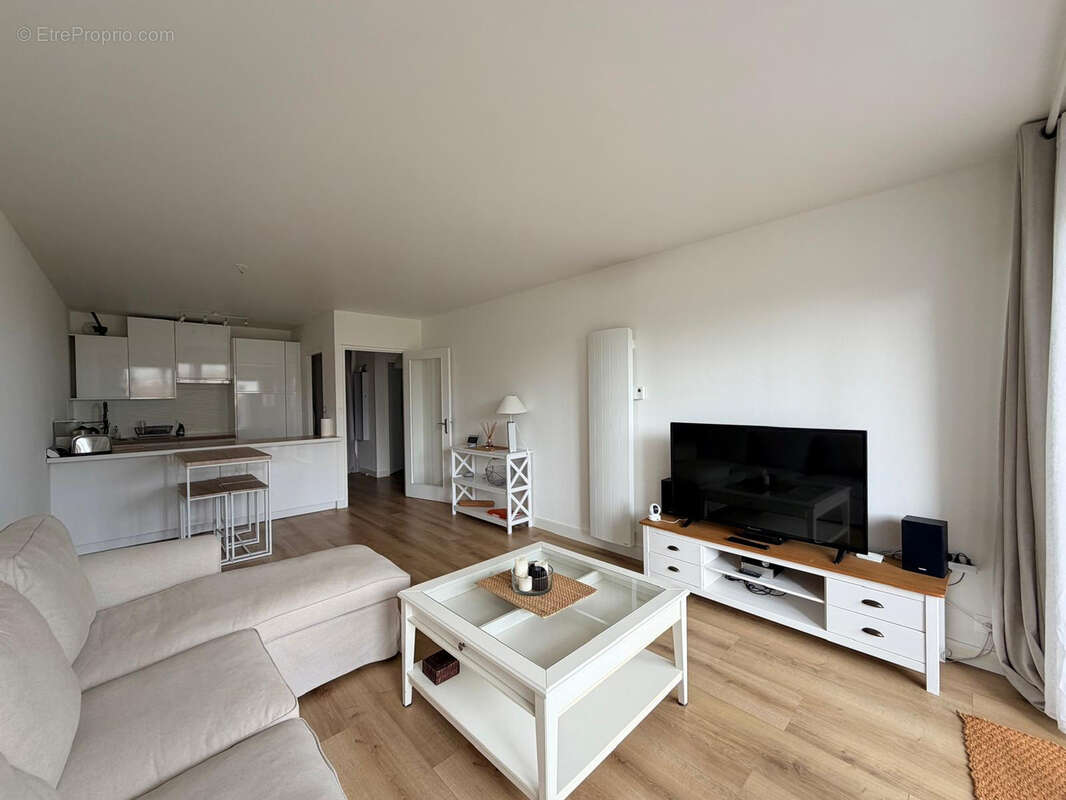 SAINT CAST LE GUILDO - Appartement T2 face mer, vendu meublé et équipé - photo 3