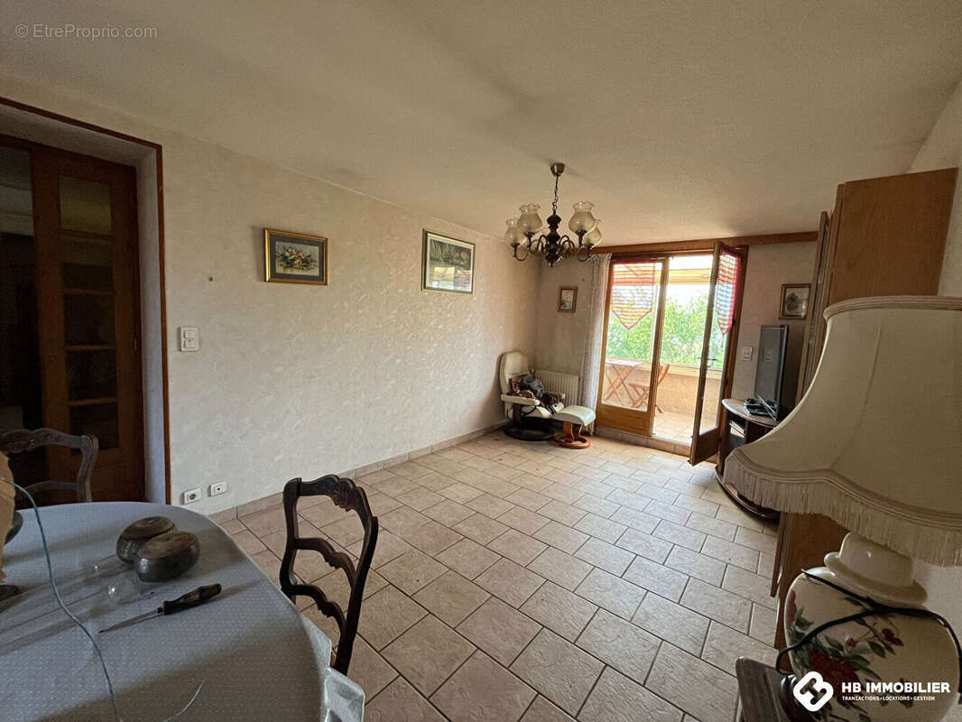 Maison à LA PACAUDIERE