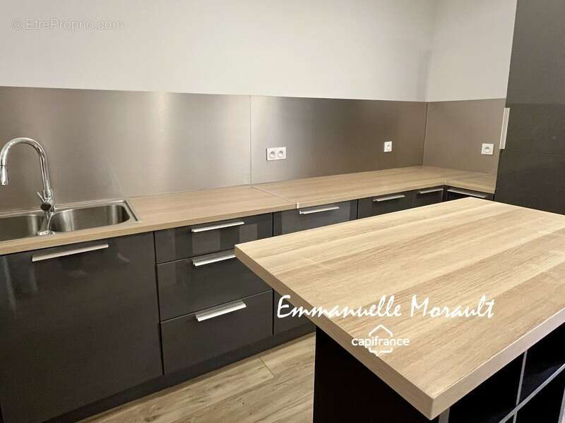 Maison à BAGNOLS-EN-FORET