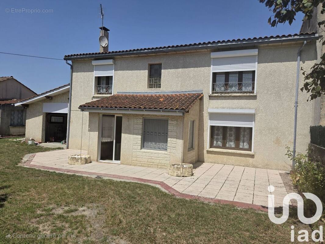 Photo 1 - Maison à SAINT-GERVAIS
