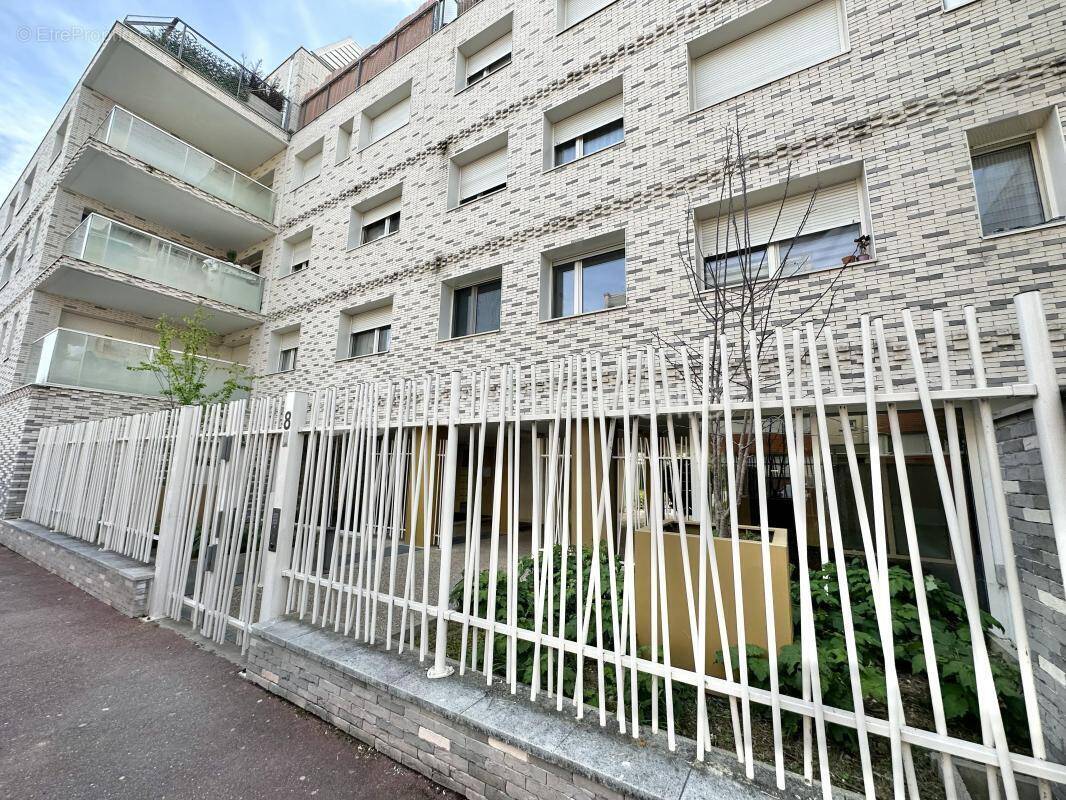 Appartement à NANTERRE