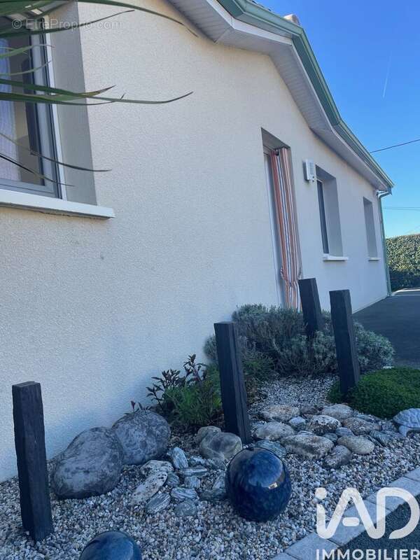 Photo 4 - Maison à BRANNE