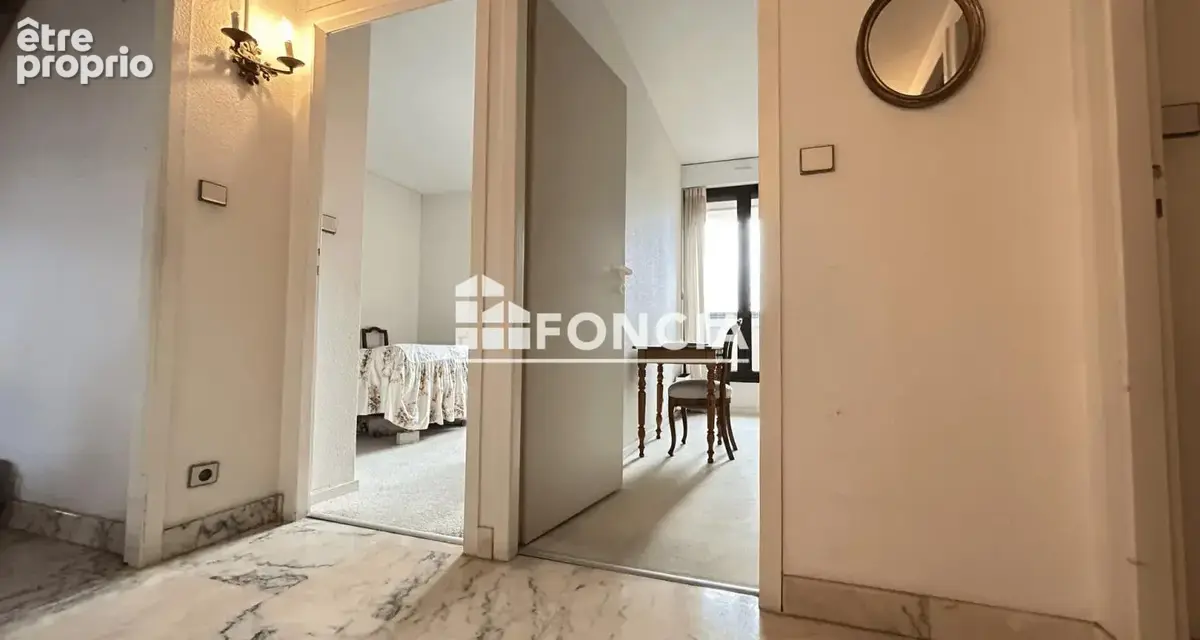 Dernier étage avec terrasses multiples : un appartement d'exception dans une résidence sécurisée - photo 11