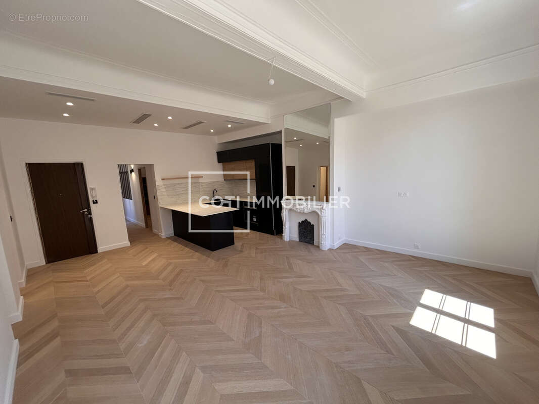 Appartement à AIX-EN-PROVENCE