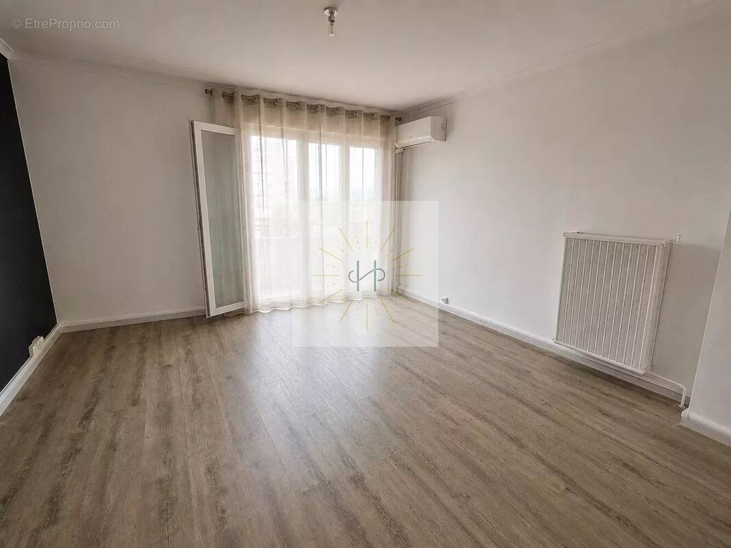 Appartement à MONTELIMAR