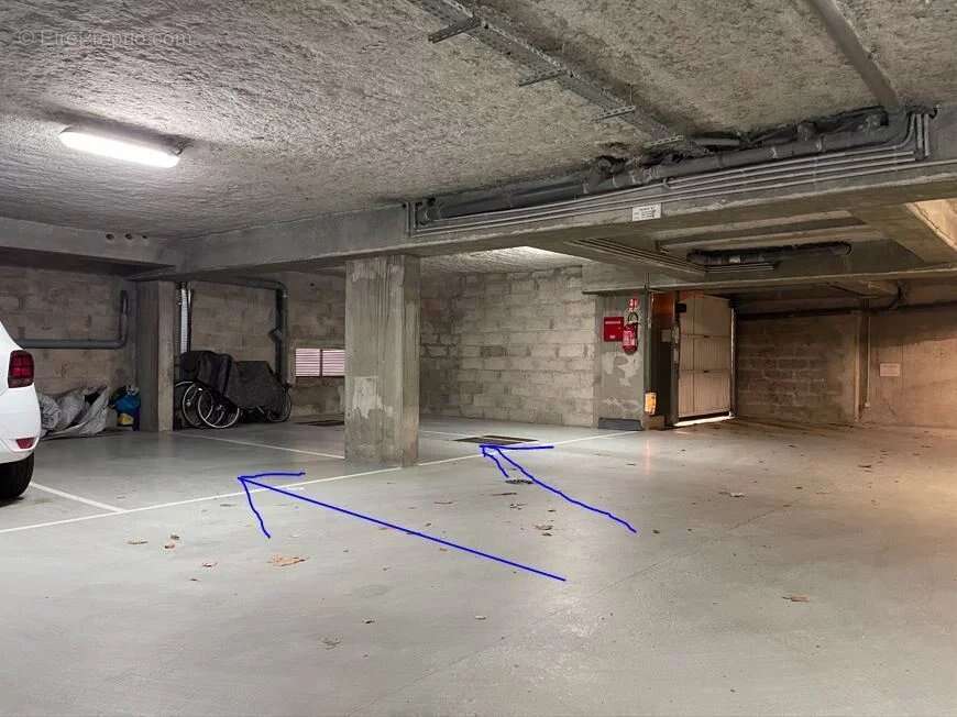 Parking à JUVISY-SUR-ORGE