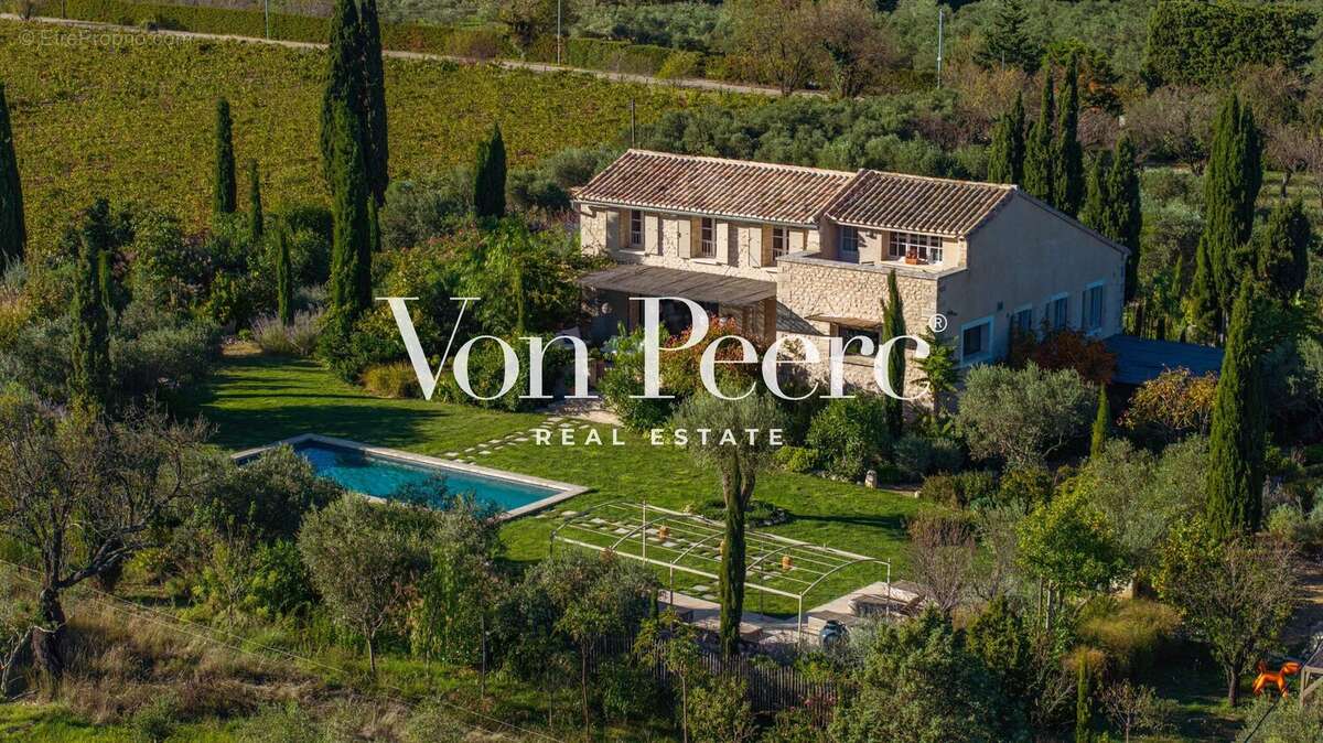 Maison à SAINT-REMY-DE-PROVENCE