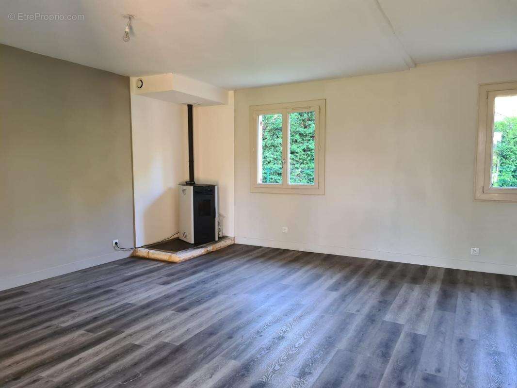 Maison à RAZAC-SUR-L&#039;ISLE