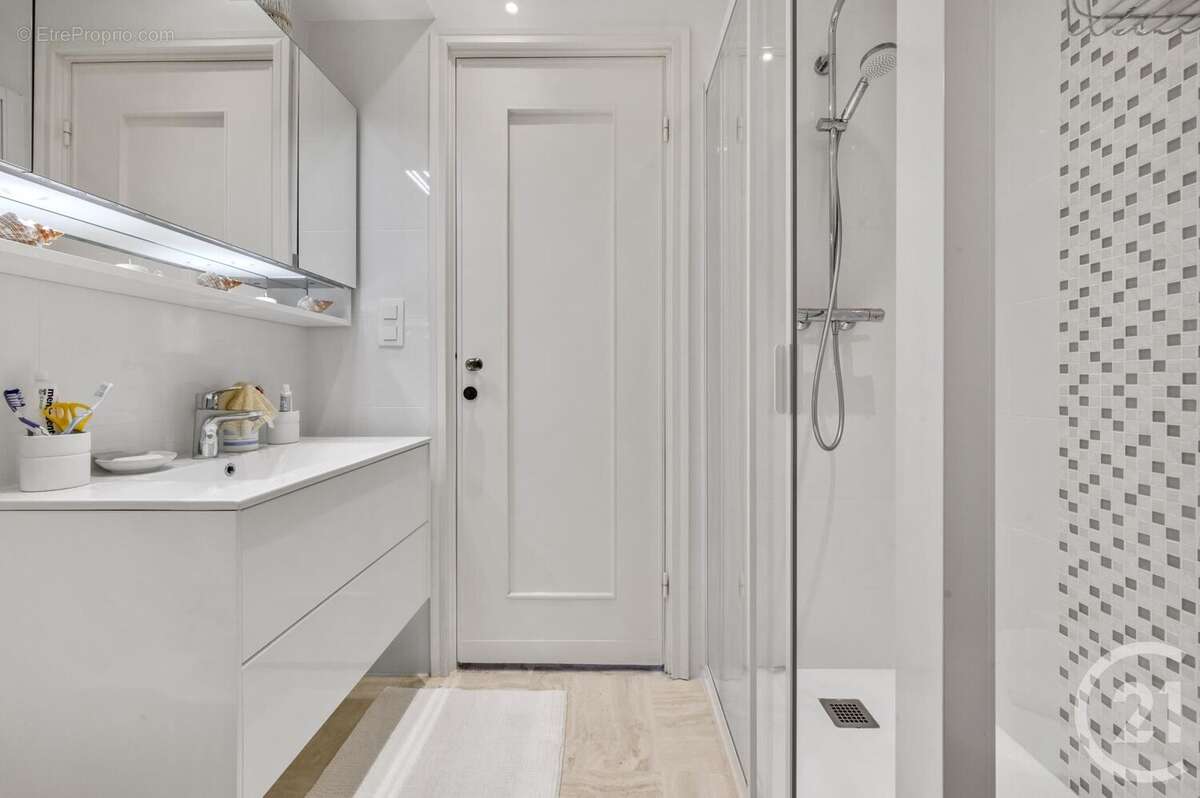Appartement 67 m² à Eze  - photo 13