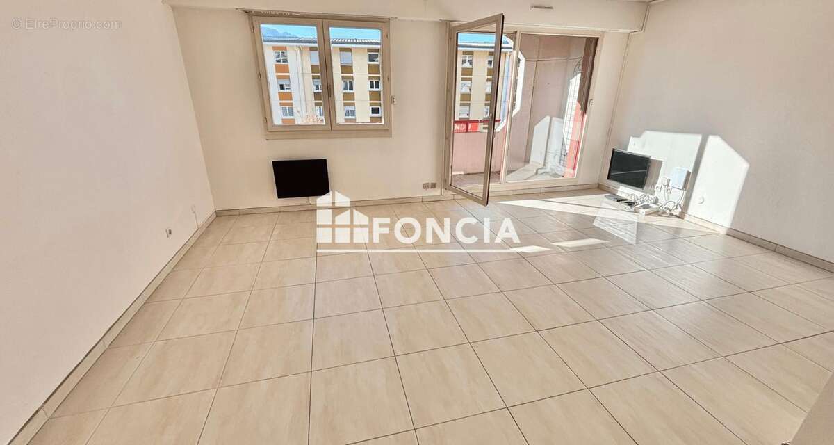 Appartement à AIX-LES-BAINS