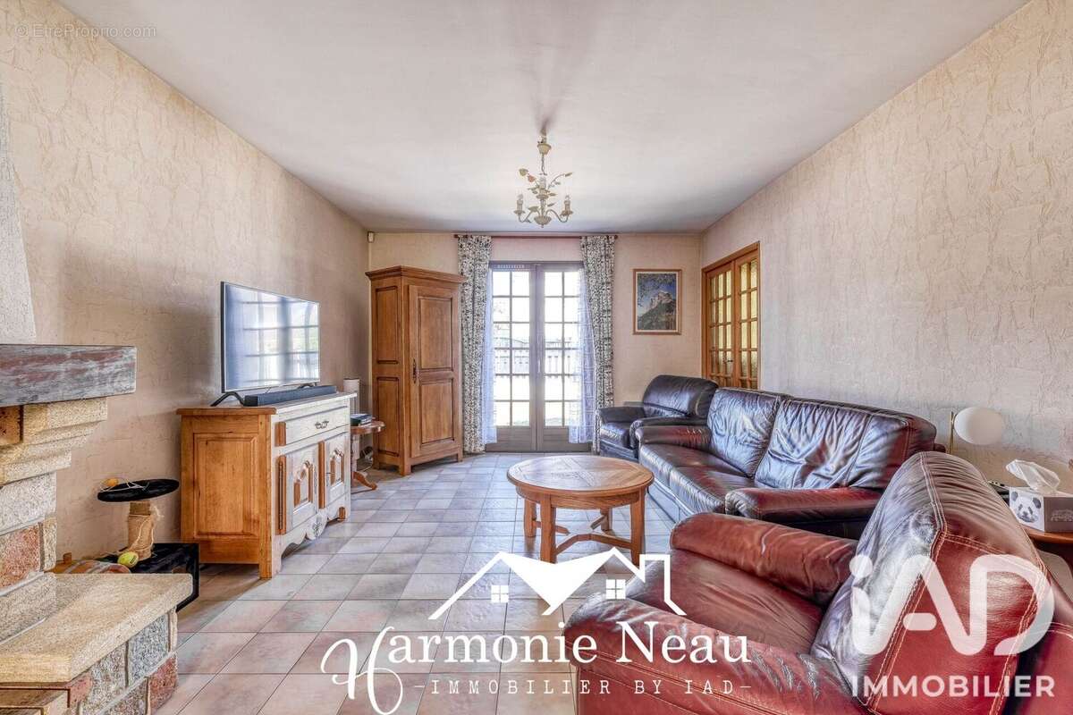 Maison 132 m² à Coubron  - photo 6