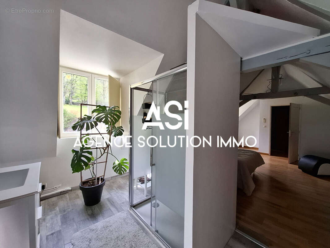 Maison à SAINT-PIERRE-SUR-ERVE