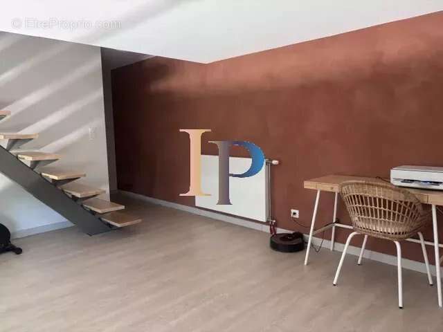Maison à CHARLIEU