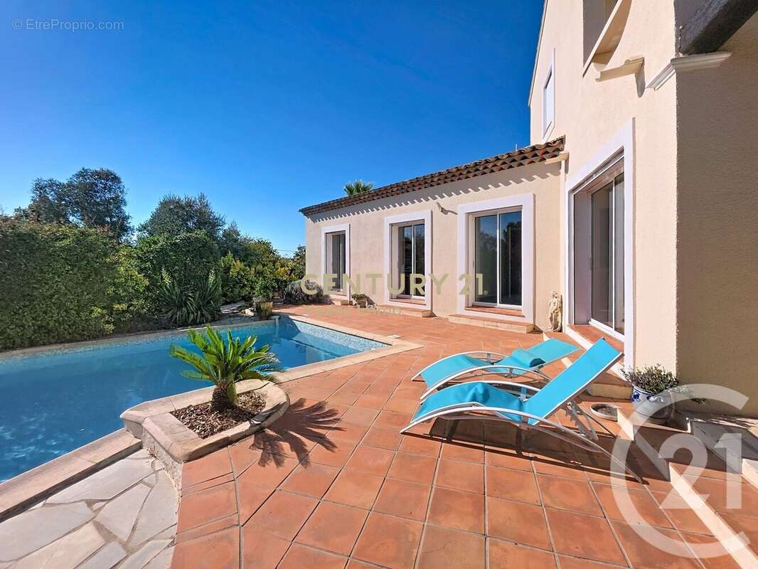 Maison à SAINT-JEAN-DE-VEDAS