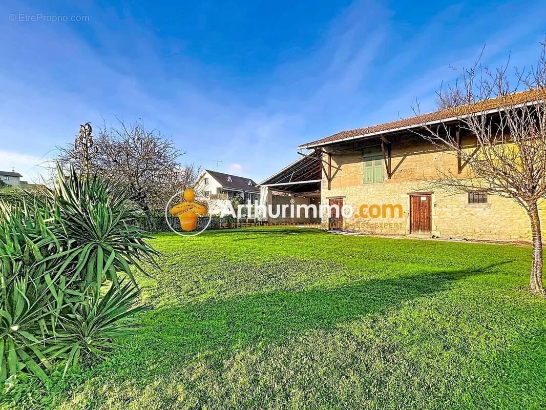 Maison à L&#039;ISLE-D&#039;ABEAU