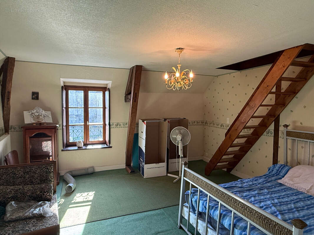 Maison à LA BERTHENOUX