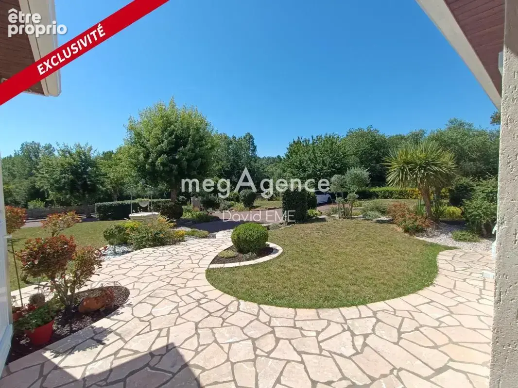 7 Pièces, 220 m2, 4 chambres, 3 dépendances, MACHE - photo 3