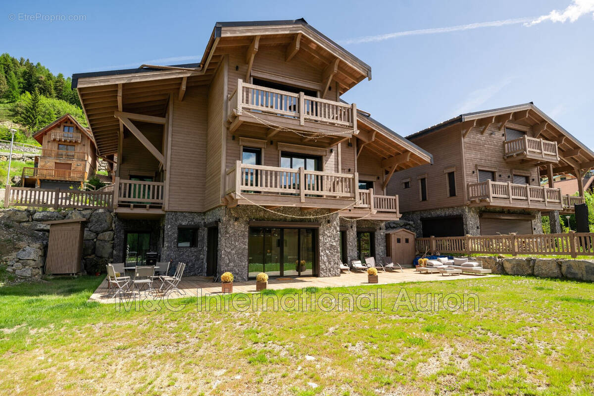 Maison à SAINT-ETIENNE-DE-TINEE
