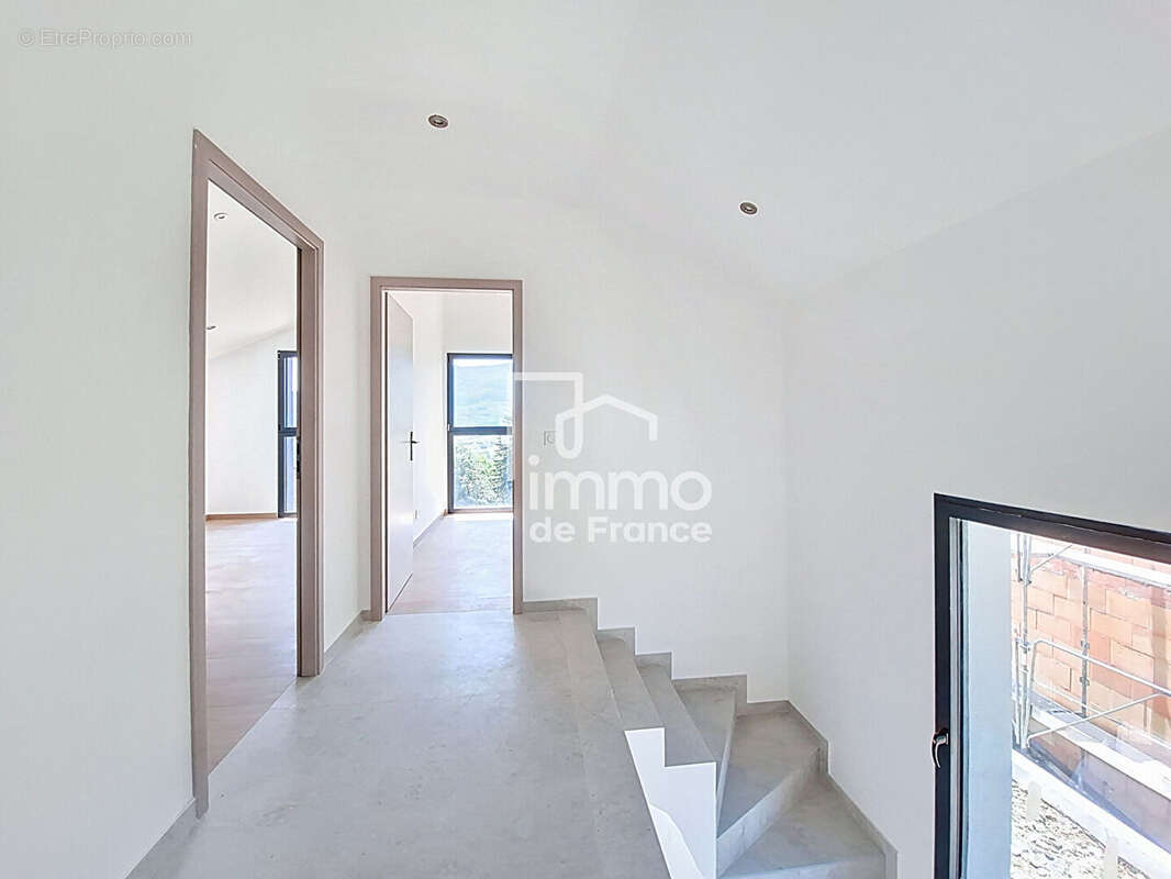 Maison à JONZIER-EPAGNY