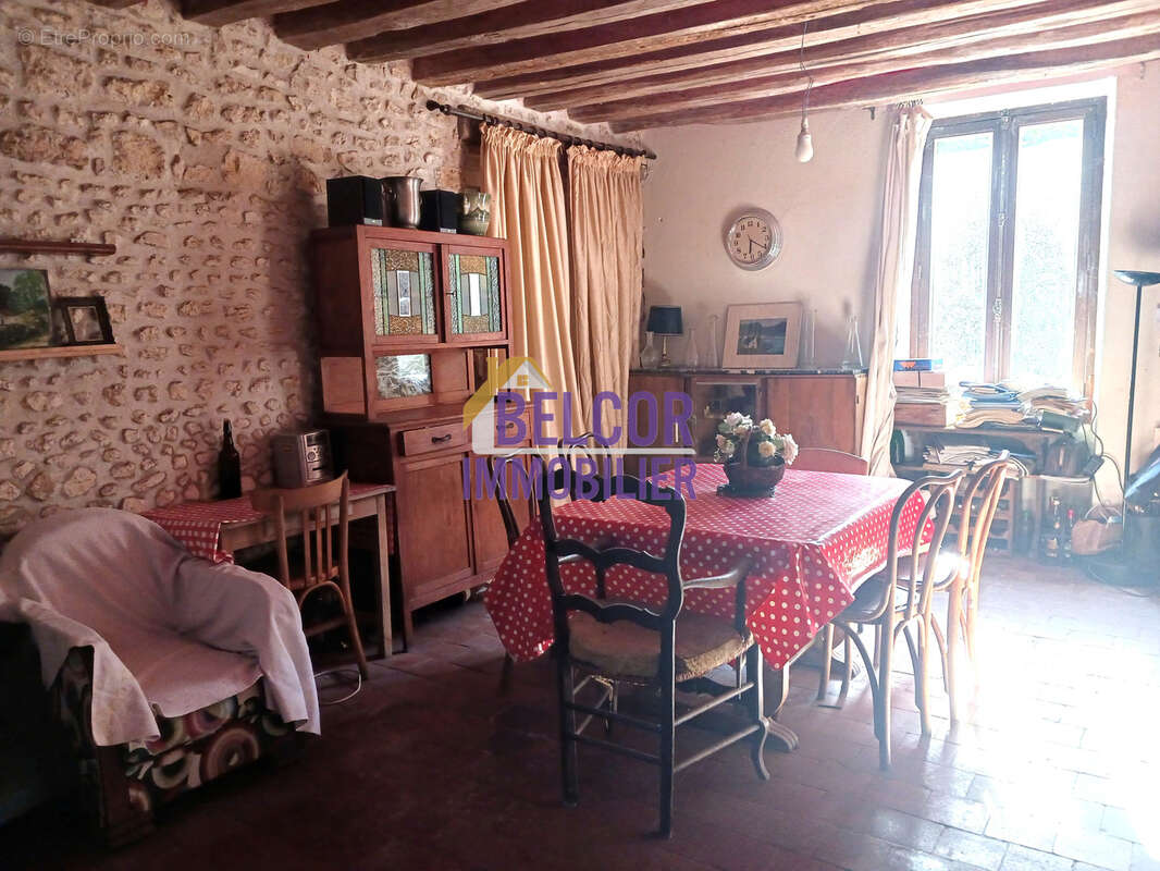Maison à AUXY