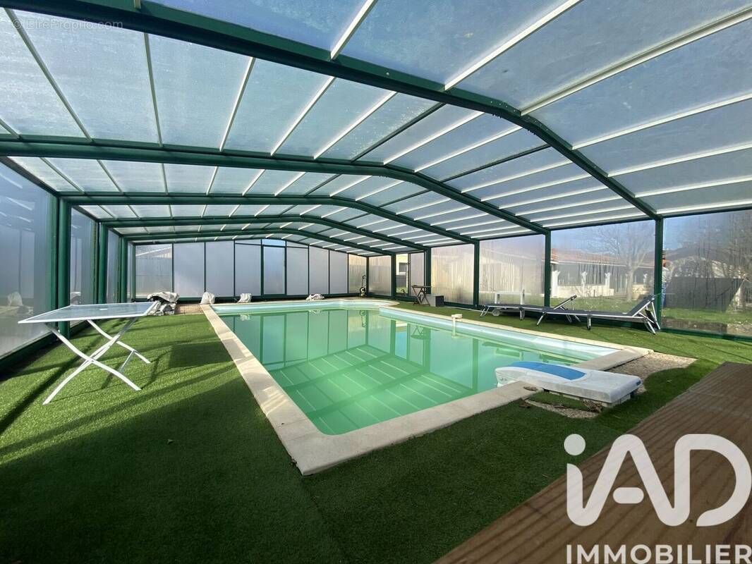 Photo 1 - Maison à AMBARES-ET-LAGRAVE