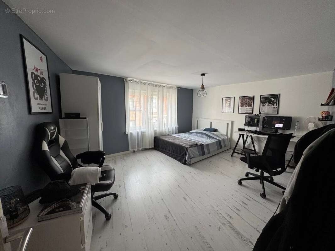 Maison à NEUVILLE-EN-FERRAIN