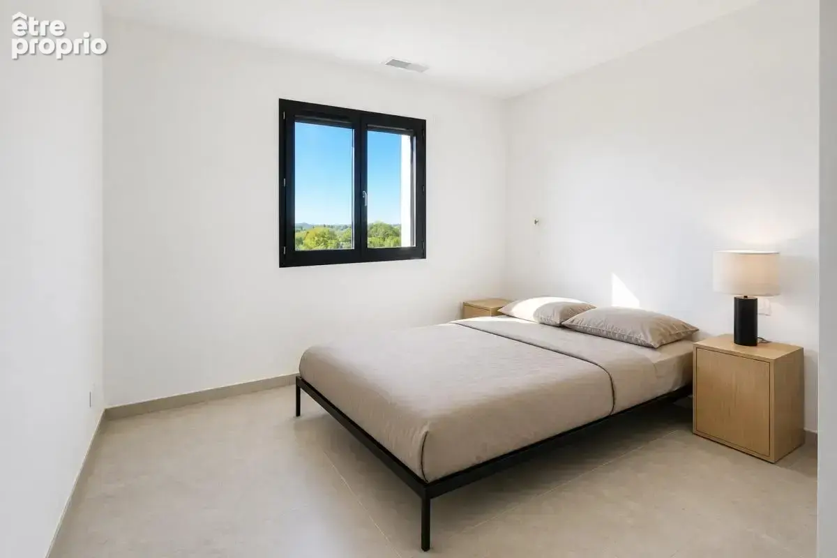 Maison de construction récente de plain-pied, 5 pièces de 135 m² à Tauves - photo 10