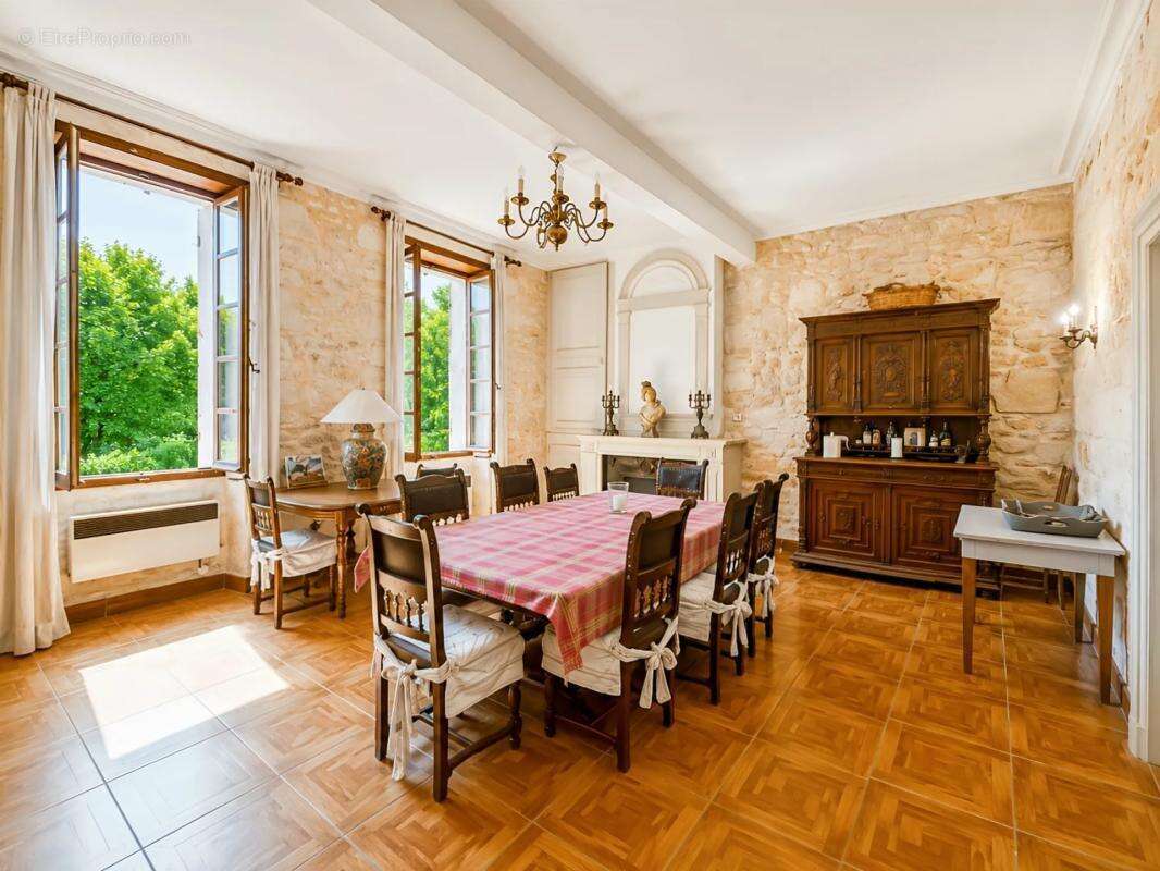 Maison à QUEYRAC