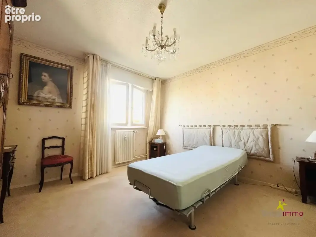 Appartement 4 pièces - 100m² - balcon, parking, cave - photo 8