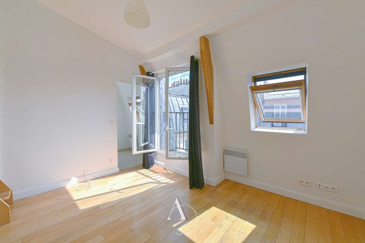 Appartement à PARIS-9E