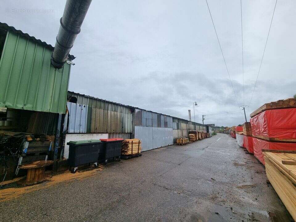 Appartement à DOMEVRE-SUR-AVIERE